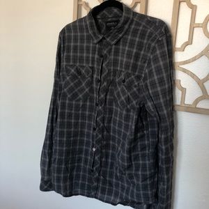 Men’s button down plaid long sleeve